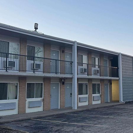 מלון Super 8 By Wyndham Rockford South מראה חיצוני תמונה